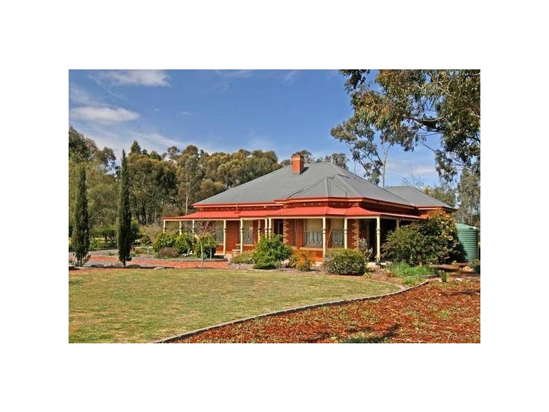 8 Woodlea Close, Strathfieldsaye VIC 3551