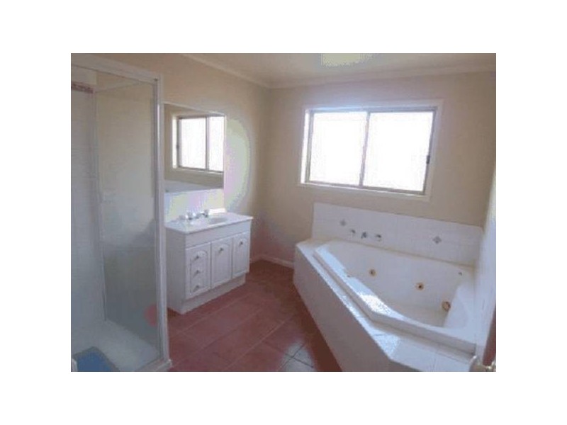 A/21 Houston Street, Quarry Hill VIC 3550