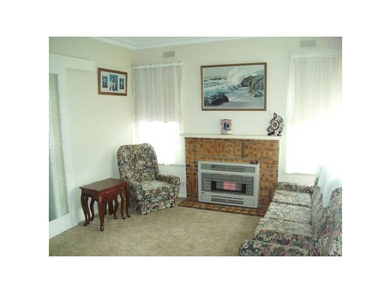 27 Grace Street, White Hills VIC 3550