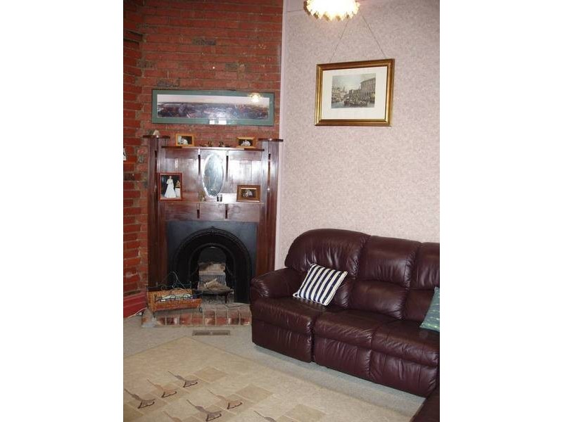 32 Breen Street, Quarry Hill VIC 3550
