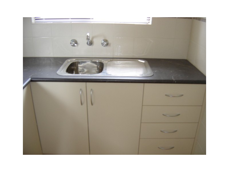 1/16 Pallett Street, Golden Square VIC 3555