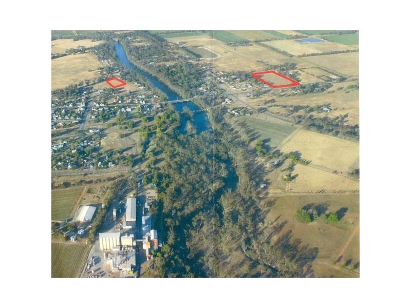 Corner Calder Hwy & Walnut St, Bridgewater VIC 3516