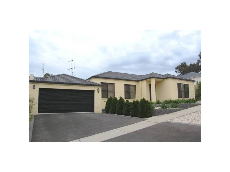 30 Chelsea Boulevard, Strathdale VIC 3550