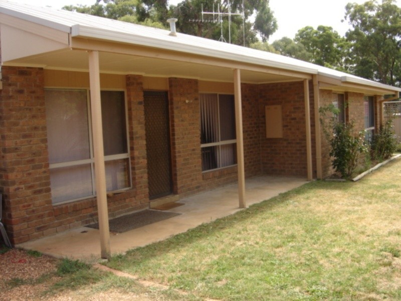 2/22 Warranwah Drive, Strathdale VIC 3550