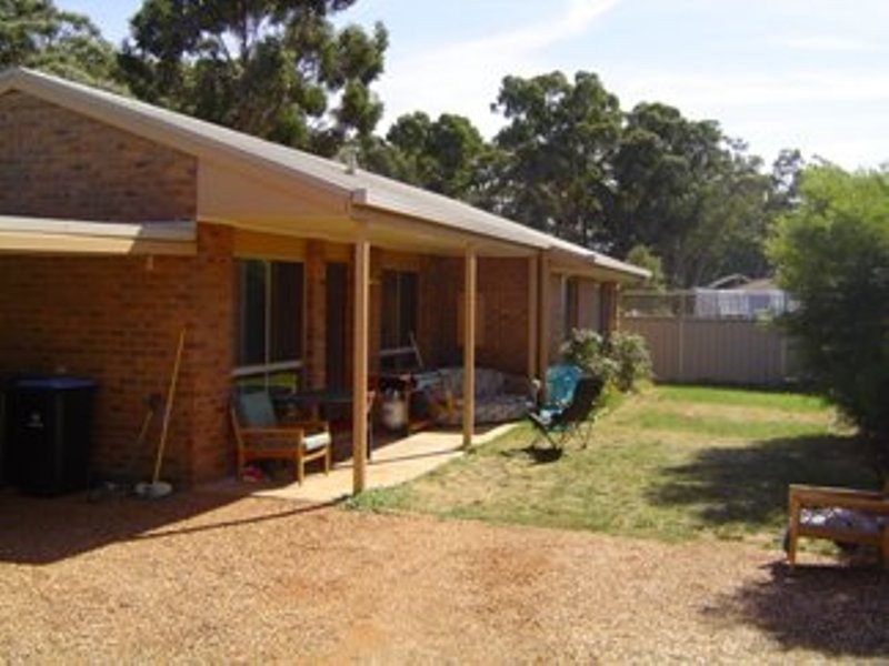 2/22 Warranwah Drive, Strathdale VIC 3550