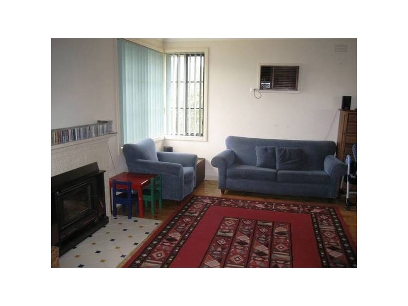 11 Rowe Street, Golden Square VIC 3555