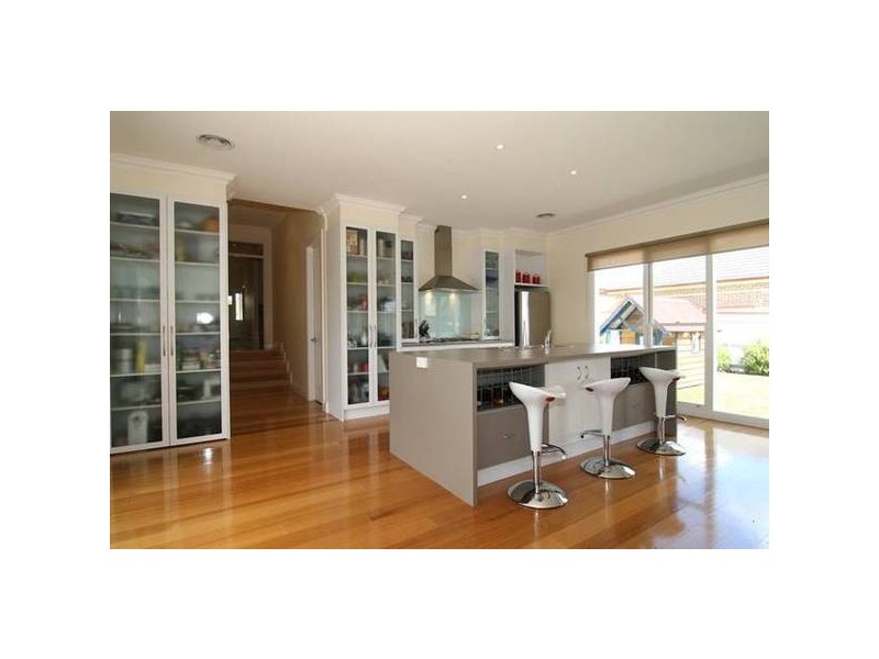 76 Somerville Street, Flora Hill VIC 3550