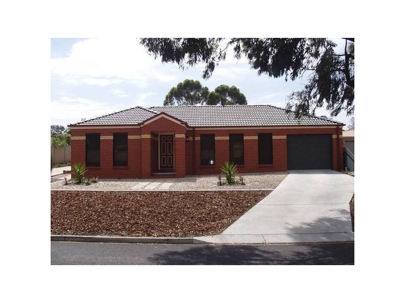 1/94 Browning Street, Kangaroo Flat VIC 3555