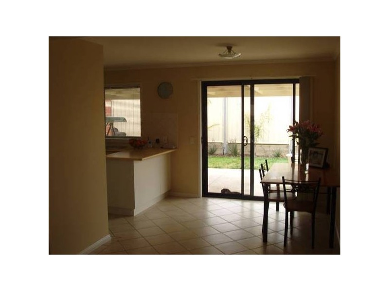 1/94 Browning Street, Kangaroo Flat VIC 3555