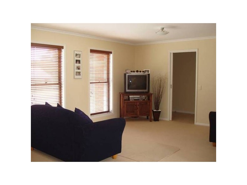 1/94 Browning Street, Kangaroo Flat VIC 3555