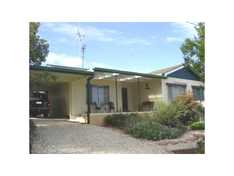 122 Maple Street, Golden Square VIC 3555