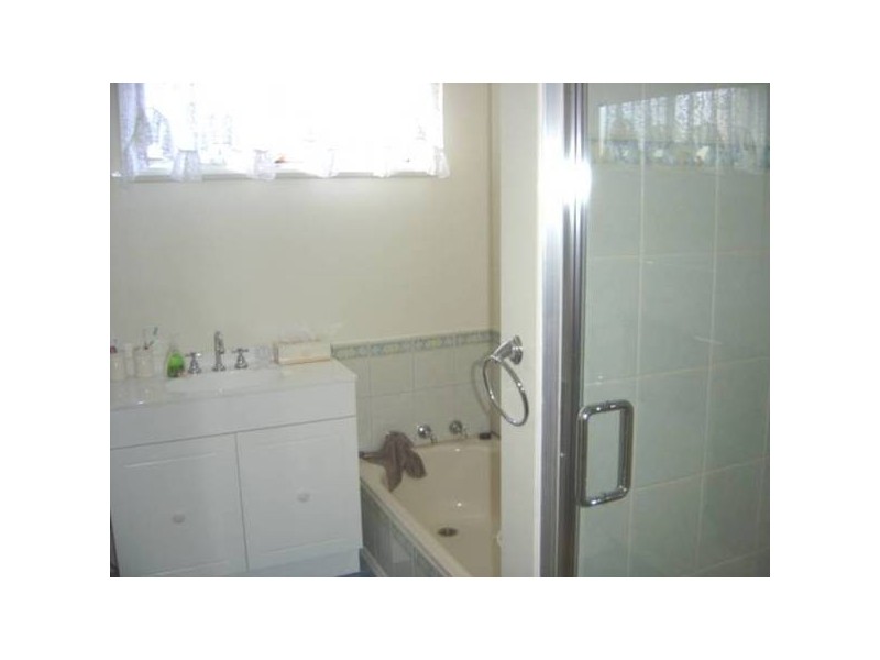 122 Maple Street, Golden Square VIC 3555