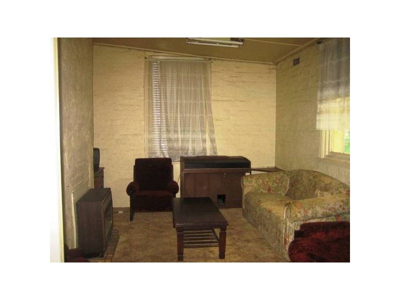 4 Somerville Street, Flora Hill VIC 3550