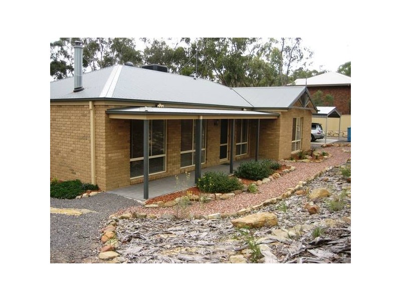 11 Clay Gully Court, Maiden Gully VIC 3551