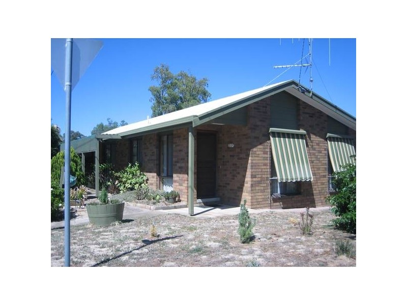 5 Symes Street, Kangaroo Flat VIC 3555