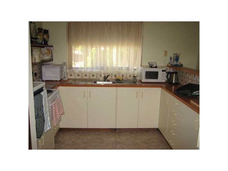 5 Symes Street, Kangaroo Flat VIC 3555