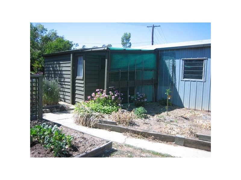 5 Symes Street, Kangaroo Flat VIC 3555