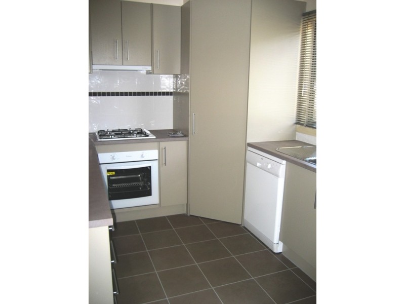 2/4 Bailey Street, California Gully VIC 3556