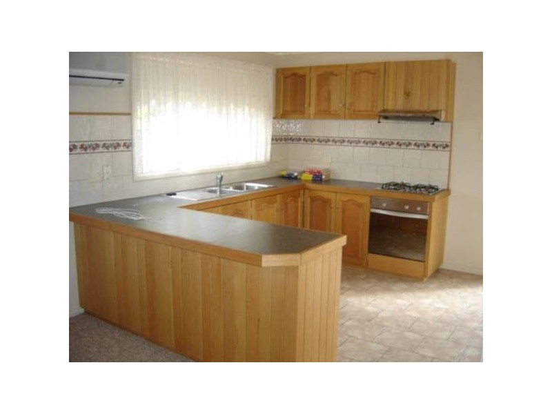 2/A Pauline Court, Kangaroo Flat VIC 3555