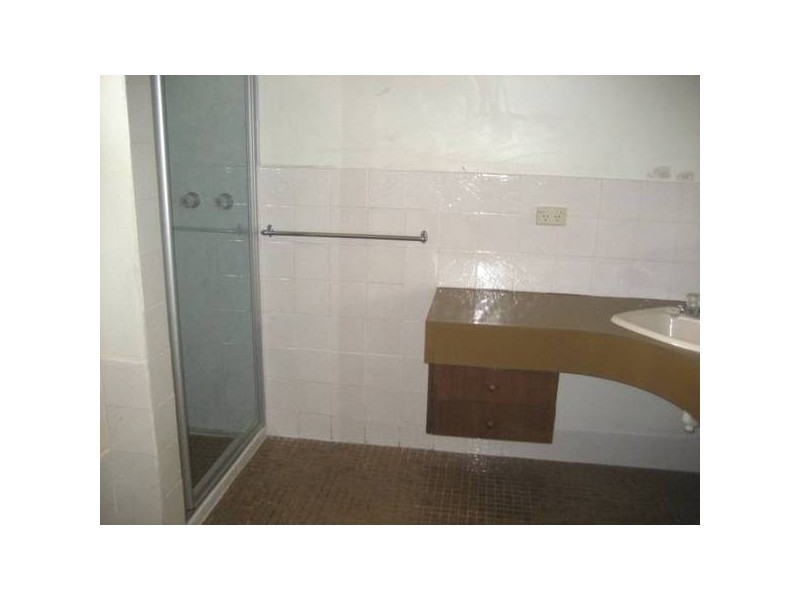 32 Desmond Sreet, Strathdale VIC 3550