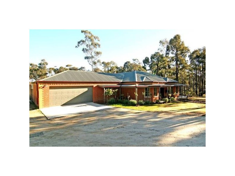 30 Braeside Drive, Junortoun VIC 3551