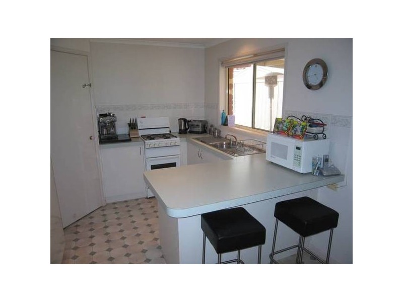 19 Lukin Crescent, Kangaroo Flat VIC 3555