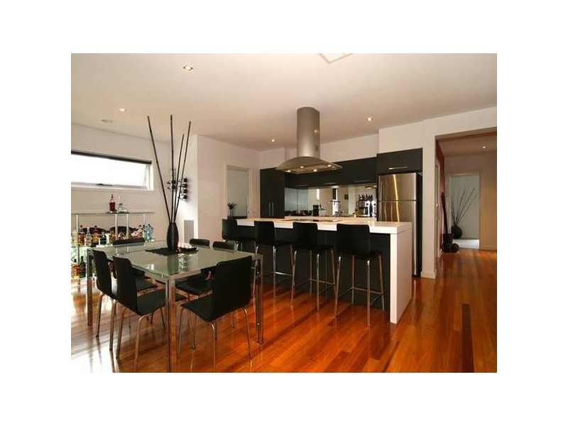 14 Vincent Drive, Strathdale VIC 3550