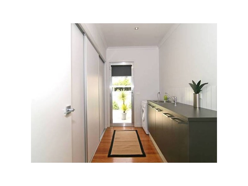 14 Vincent Drive, Strathdale VIC 3550