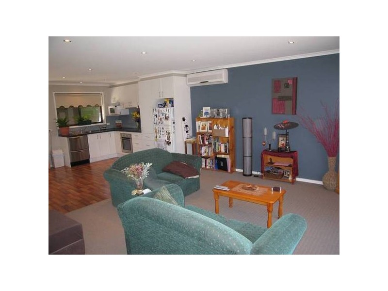 2/14 Park Street, Strathdale VIC 3550