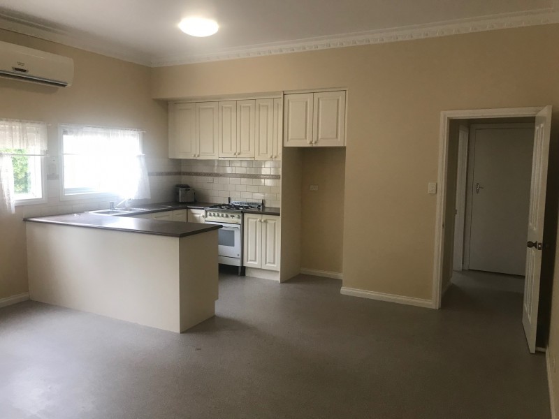 18 Russell Street, Quarry Hill VIC 3550