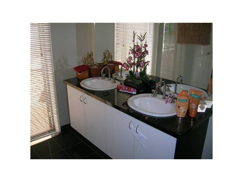 31 Manna Gum Drive, Epsom VIC 3551