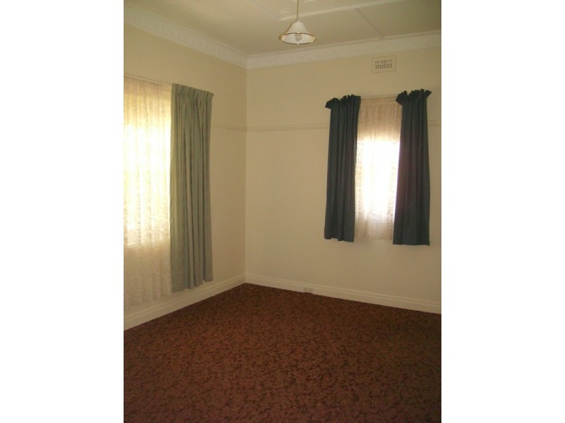 14 Neale Street, Kennington VIC 3550