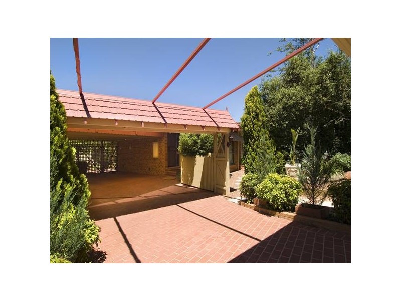 10 Patricia Court, Golden Square VIC 3555