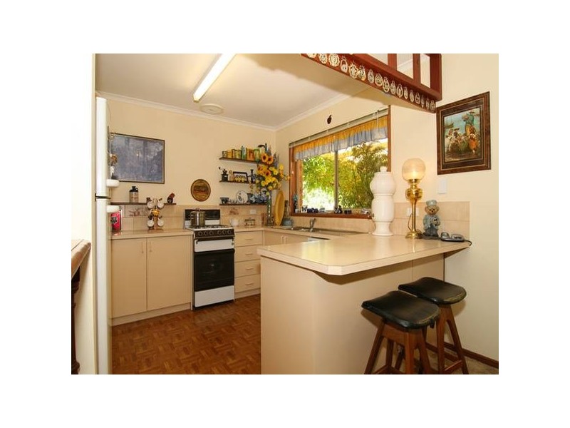 10 Patricia Court, Golden Square VIC 3555