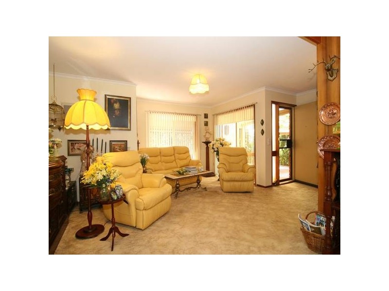 10 Patricia Court, Golden Square VIC 3555