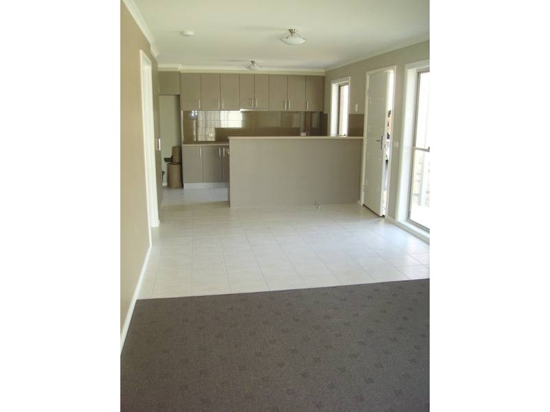 3/50 Mistletoe Street, Golden Square VIC 3555