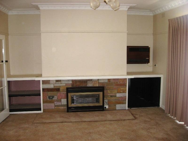 7 Ewing Avenue, Flora Hill VIC 3550