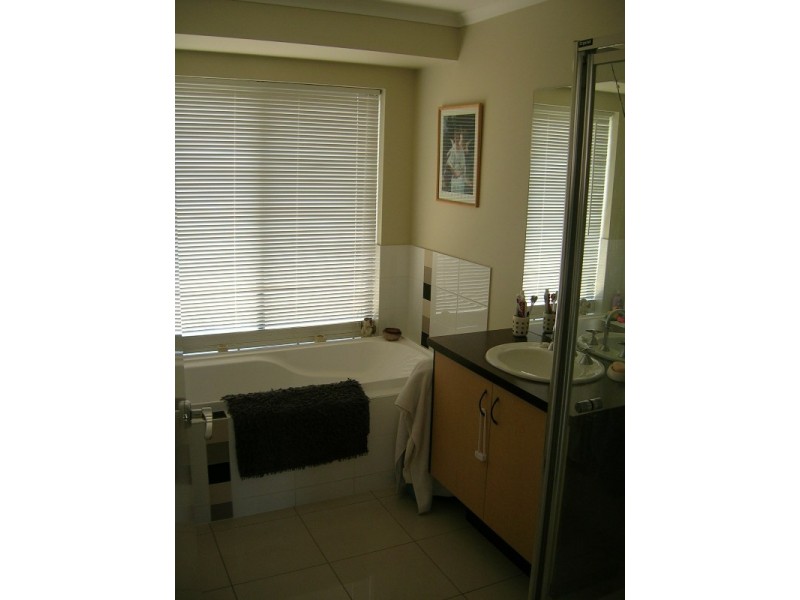 31 Mannagum Drive, Epsom VIC 3551