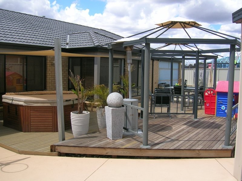 31 Mannagum Drive, Epsom VIC 3551