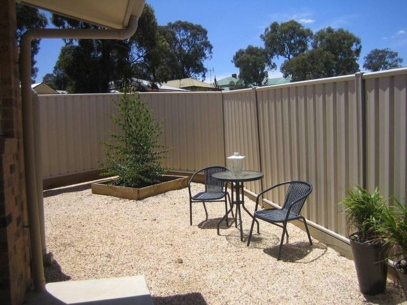 2/50 Mistletoe Street, Golden Square VIC 3555