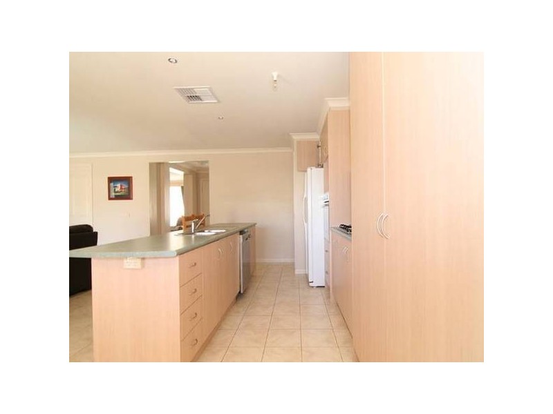 31 Pioneer Drive, Maiden Gully VIC 3551