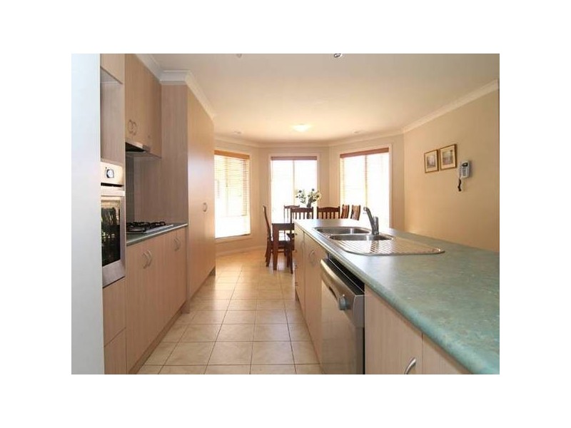 31 Pioneer Drive, Maiden Gully VIC 3551