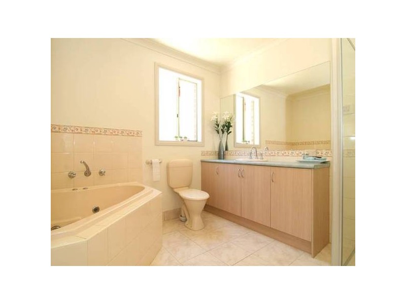 31 Pioneer Drive, Maiden Gully VIC 3551