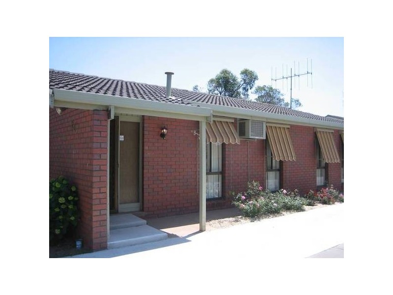 1 & 2/201 St Aidans Road, Strathdale VIC 3550
