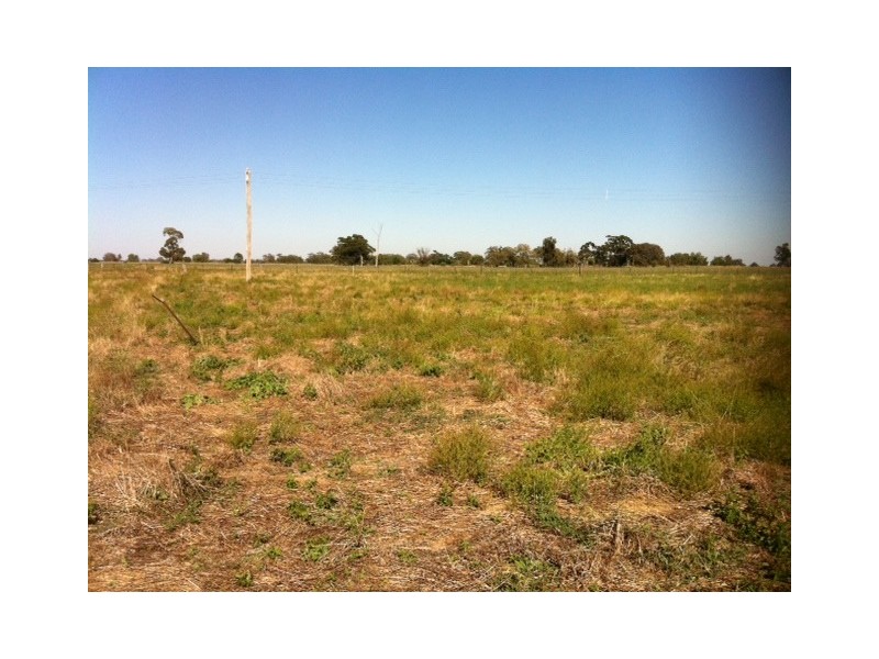 2205 Prairie Road, Rochester VIC 3561