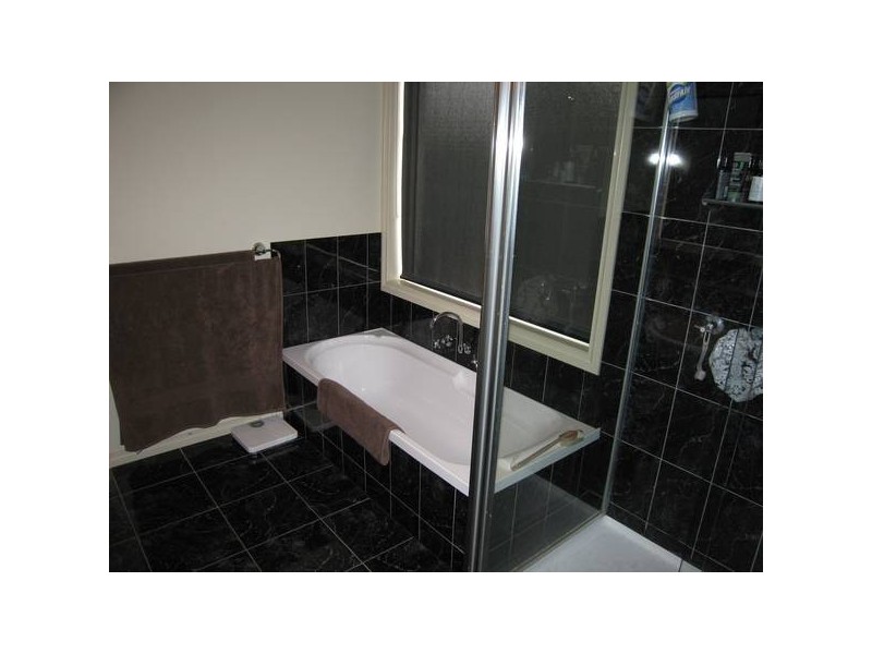 28 Parkway Drive, Strathfieldsaye VIC 3551