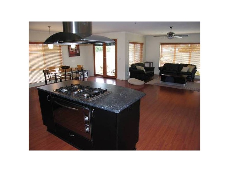 28 Parkway Drive, Strathfieldsaye VIC 3551