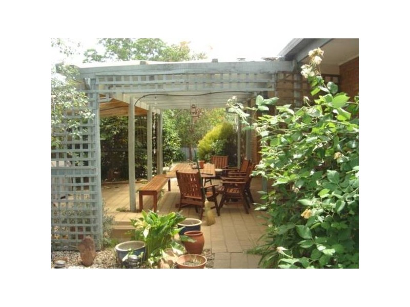 2 Bambara Close, Strathdale VIC 3550