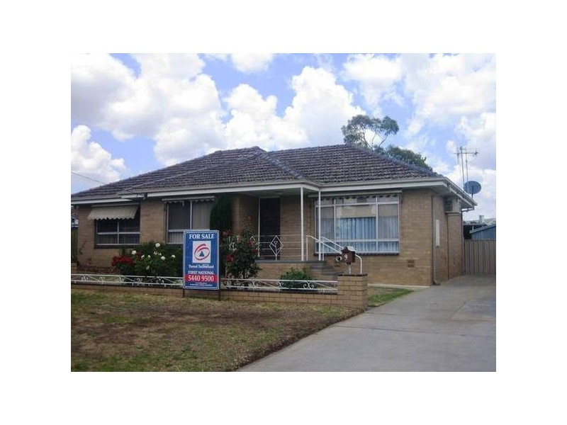 9 Lyons Street, White Hills VIC 3550