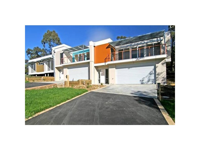 2/22 Sharon Street, Flora Hill VIC 3550